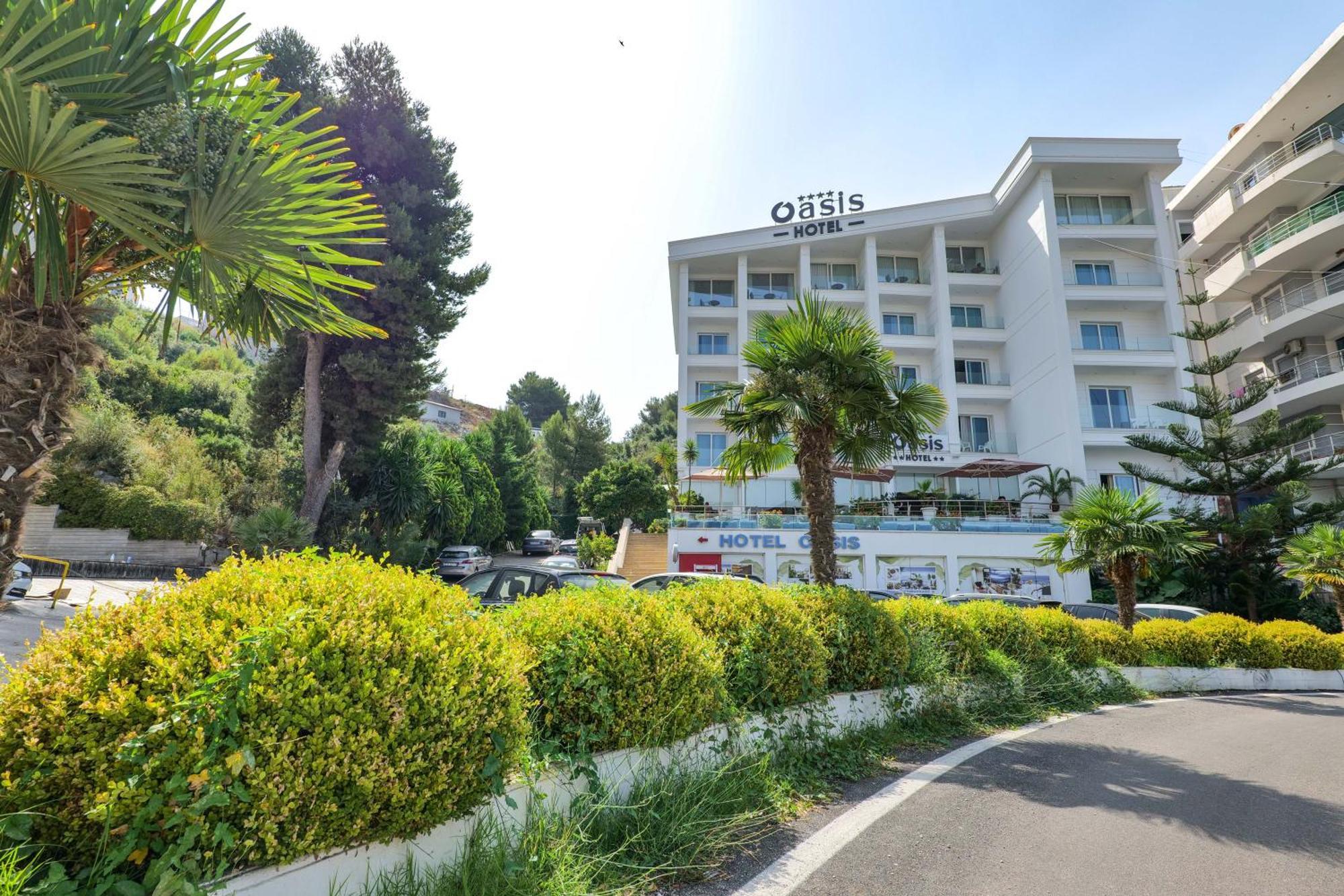 Hotel Oasis Sarandë 外观 照片